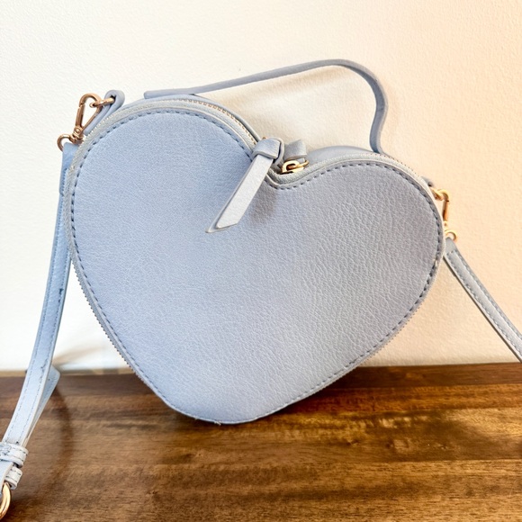 LC Lauren Conrad Heart-Shaped Light Powder Blue Crossbody Bag - Picture 8 of 13